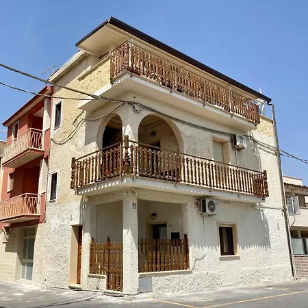 Noemi House أغنون باني