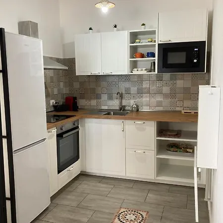 Noemi House بيت للعطل أغنون باني