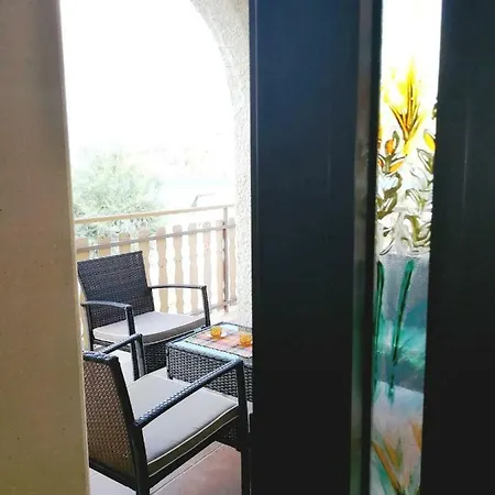 Noemi House أغنون باني